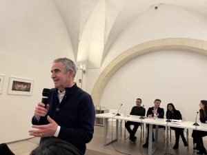 “Cronache di un’amicizia non richiesta”, la medicina narrativa di Vitale e Geri ci parla della convivenza con la malattia - Corriere Salentino