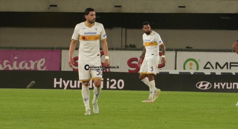 Il Lecce raccoglie un punto, in una partita a reti inviolate, a Verona ed esce dalla zona retrocessione. - Corriere Salentino