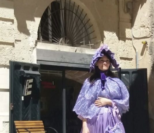 Venerdì 10 aprile “Voci dalla città nascosta” passeggiata teatralizzata nel centro storico di Lecce