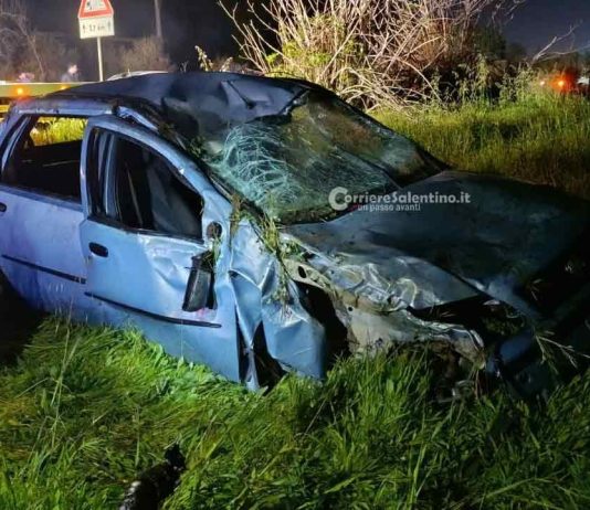 Pasquetta di sangue, auto va fuoristrada e tre giovani finiscono in ospedale