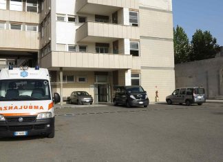 Un 50enne muore in una Rsa. Il padre: “L’avevo visto due giorni prima e stava bene”. Aperta indagine