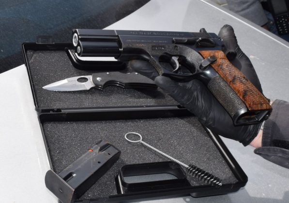 Blitz interforze al campo Panareo: oltre 100 uomini e mezzi impegnati, sequestrate droga e una pistola - Corriere Salentino