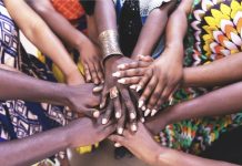 Non è la pelle che cambia. È il punto da cui la guardi Attualità - Corriere Salentino