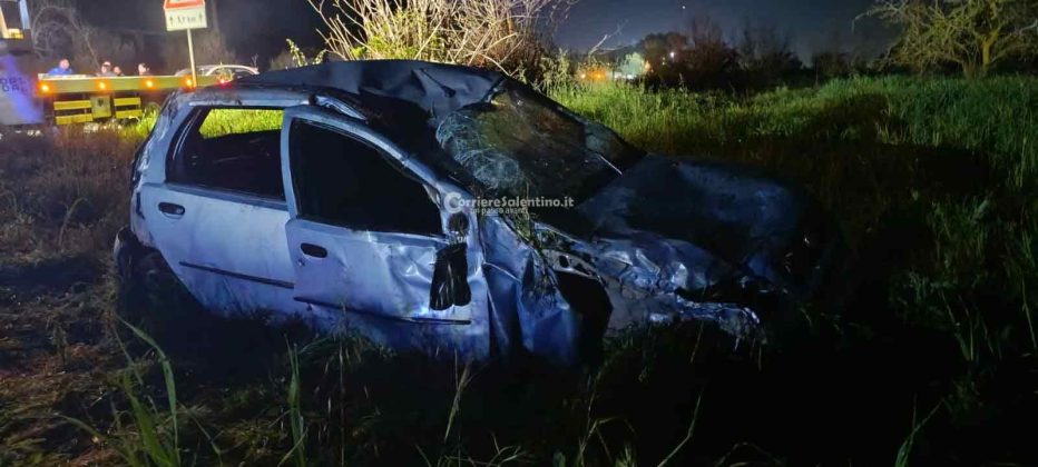 Pasquetta di sangue, auto va fuoristrada e tre giovani finiscono in ospedale - Corriere Salentino