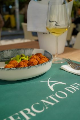 Il Mercato del Pesce raddoppia: nuovo spazio su due livelli con cocktail bar vista mare - Corriere Salentino