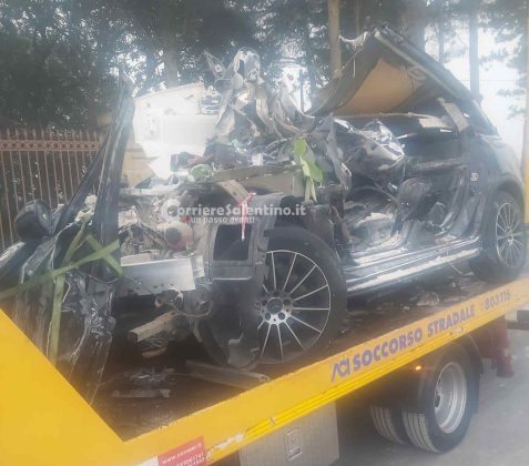 Schianto contro il muro di recinzione, muore un 21enne - Corriere Salentino