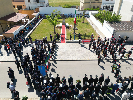 Inaugurata a Diso la piazzetta “Fiamme d’Argento”: un luogo di memoria dedicato a Salvo D’Acquisto, tra partecipazione civica e valori dell’Arma dei Carabinieri - Corriere Salentino