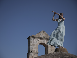 “solo” di giorgia santoro per armonie al castello al carlo v di lecce. due gli appuntamenti domenicali inseriti nel programma di cortili aperti Lo spazio dei suoni - Corriere Salentino