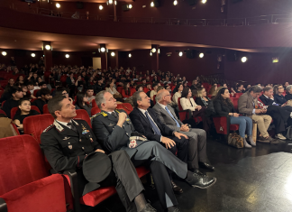 Grande partecipazione al Cinema Massimo di Lecce per la giornata conclusiva di “Oltre il silenzio: memoria, diritti e coraggio a scuola”