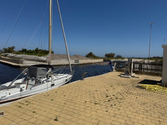 Darsena di San Cataldo, ancora qualche barca dentro. La speranza di ottenere presto le autorizzazioni per uscire fuori dal pantano - Corriere Salentino
