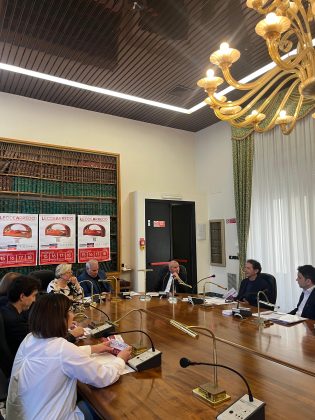 LecceArredo 2026 diventa internazionale: design, innovazione e sostenibilità protagonisti a Piazza Palio - Corriere Salentino
