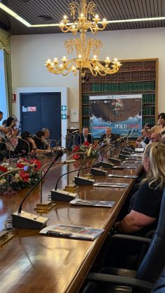 Leverano in Fiore 2026: il Salento delle “Connessioni” tra terra, fatica, arte floreale internazionale, inclusione, solidarietà e spettacolo - Corriere Salentino