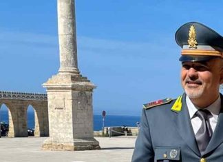 Il Luogotenente Edoardo Petrella insignito della Medaglia Mauriziana