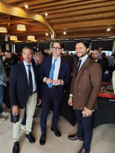 Entusiasmo e grande partecipazione per Apulia Watches a Lecce, la prima grande manifestazione dedicata agli orologi vintage e contemporanei - Corriere Salentino