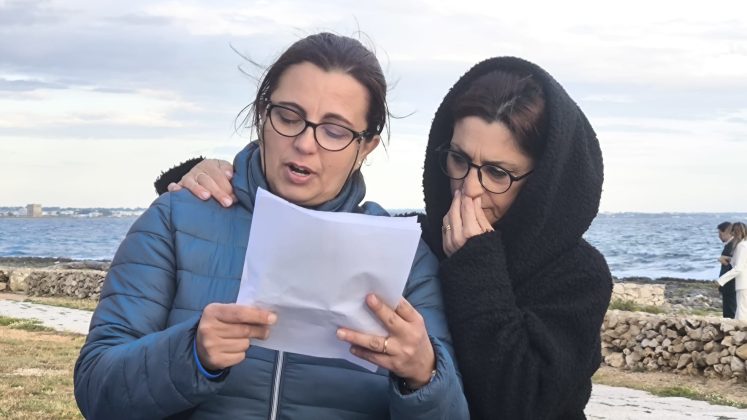 Due panchine per ricordare Emanuele Montanaro, il giovane universitario tragicamente scomparso in un incidente stradale - Corriere Salentino