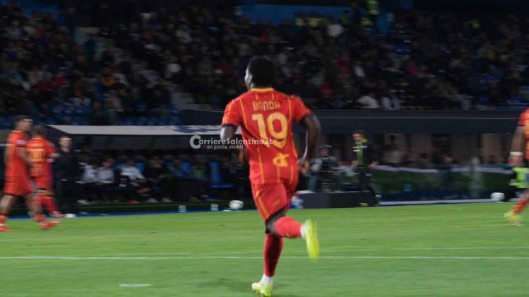 Lecce corsaro allunga sulla Cremonese, Banda e Cheddira condannano il Pisa alla B - Corriere Salentino