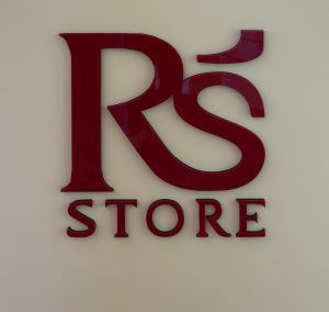 Lecce, apre il nuovo e primo Riccia’s Professional Store: uno spazio dedicato alla cultura del capello riccio - Corriere Salentino