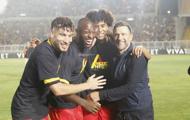 Il Lecce resta in serie A, un gol di Banda decide il match contro il Genoa - Corriere Salentino