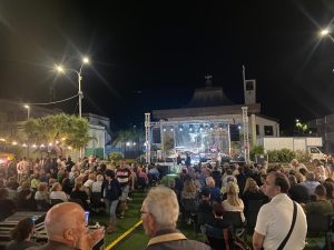A Magliano la piazza si apre al mondo: Carmiano celebra la Giornata del Rifugiato - Corriere Salentino