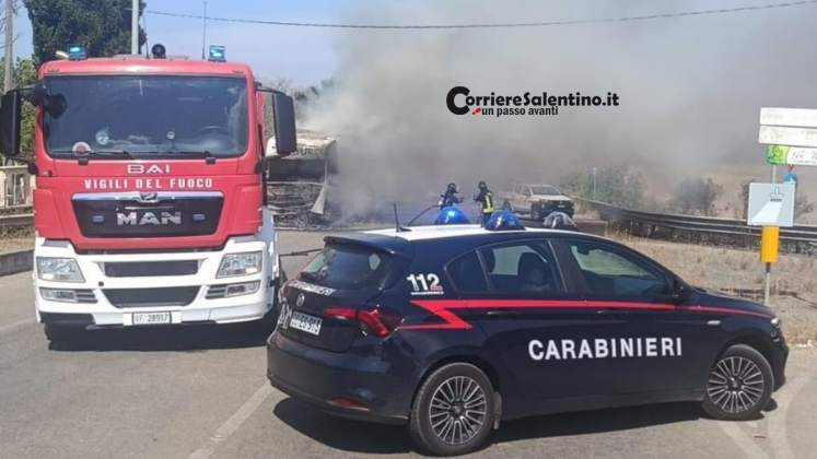 Emergenza sulla Collepasso-Maglie: Tir in fiamme e traffico in tilt, il rogo divampa anche nelle campagne - Corriere Salentino