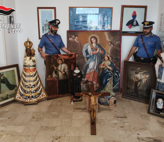Furti nelle chiese del Salento, i carabinieri recuperano dipinti, statue e oggetti sacri