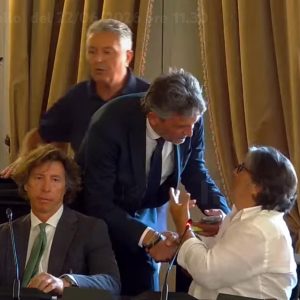 Via Cavallotti a Lecce, i 74 parcheggi eliminati non torneranno, ma si apre il tavolo di confronto con i residenti - Corriere Salentino