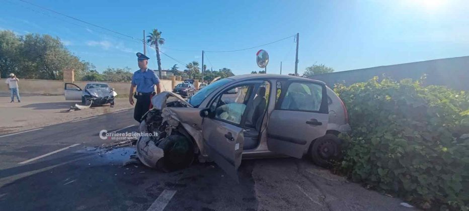 Schianto sulla provinciale, due feriti trasportati in ospedale - Corriere Salentino