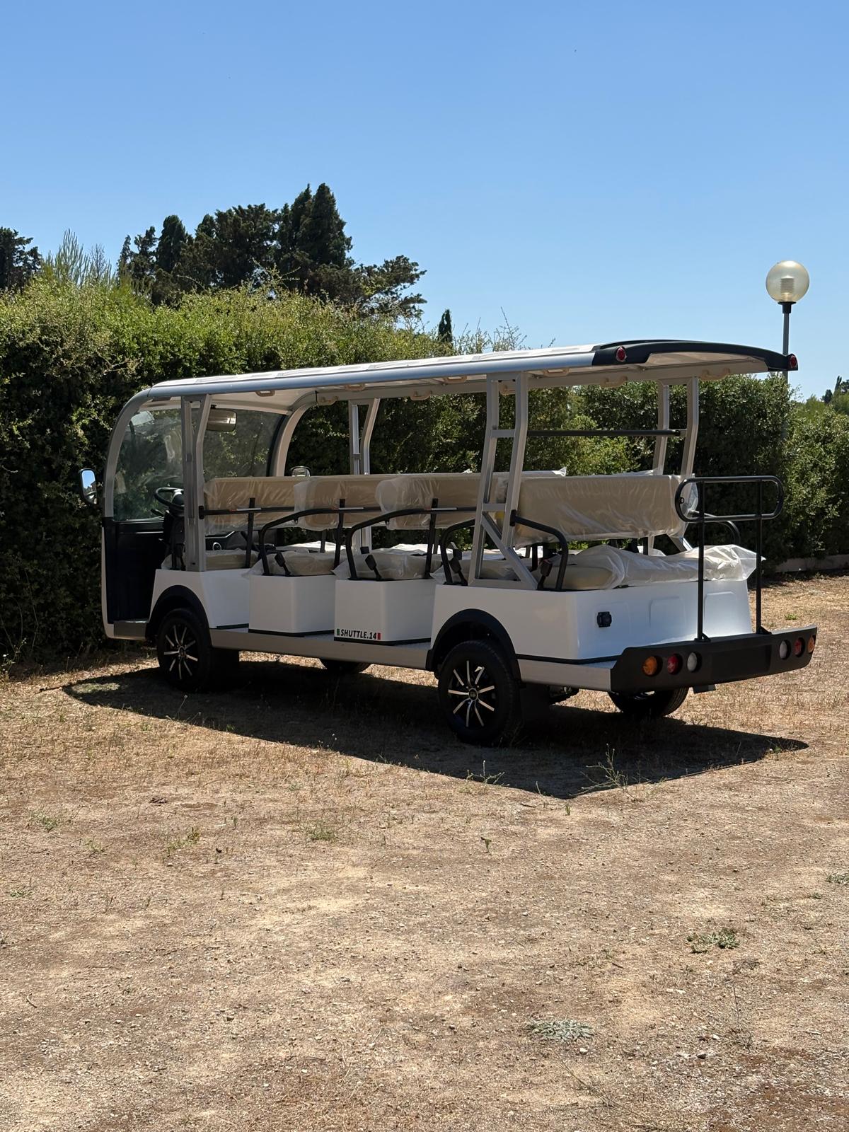 su-e-gi-dalla-baia-di-porto-selvaggio-a-bordo-della-navetta-corriere
