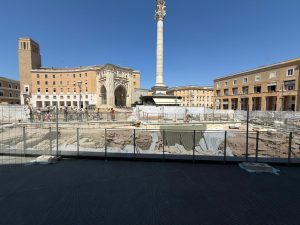 Riaperta via Alvino, scavi visitabili - Corriere Salentino