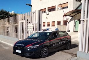 Incendi, spari e bombe contro una famiglia: arrestato un 49enne dopo tre anni di intimidazioni - Corriere Salentino