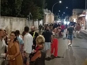 Carmiano riscopre le sue strade: il successo della Notte Bianca di Via Roma. Il sindaco Erroi: "Un risultato che ripaga ogni sforzo, ora pensiamo già alla prossima edizione" - Corriere Salentino