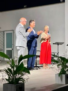 "Il Processo": a Carmiano il teatro civile che mette Dio sul banco degli imputati - Corriere Salentino