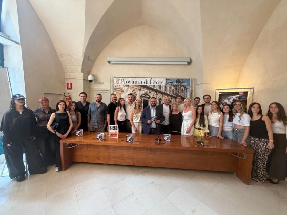 Premio Rever d'Oro "Pino Cordella" a San Cesario di Lecce: una serata all'insegna della moda e del talento - Corriere Salentino