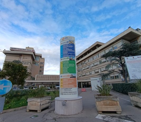 Caos in corsia, aggrediti medico ed infermiera