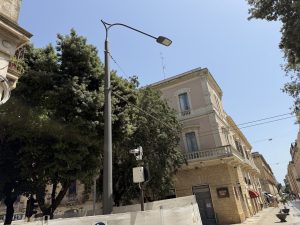 Via XXV Luglio, il filobus resta anche con la Ztl: confermati bus e taglio dei parcheggi in viale Cavallotti - Corriere Salentino
