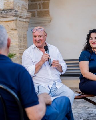 Il Negroamaro celebra il tempo e la storia: a Guagnano torna il festival tra grandi chef, wine tasting e la musica di Joan Thiele - Corriere Salentino