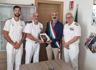 Castro Marina, passaggio di testimone al Comando dell’Ufficio Locale Marittimo: il Capo di Seconda Classe Armando Mignola succede al Primo Luogotenente Enrico Bidetti