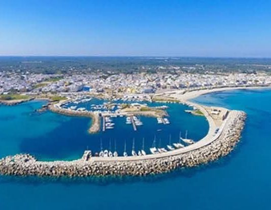 Il Comune di Melendugno acquisisce le quote di maggioranza del porto turistico. Il sindaco Cisternino: “Pagina storica”