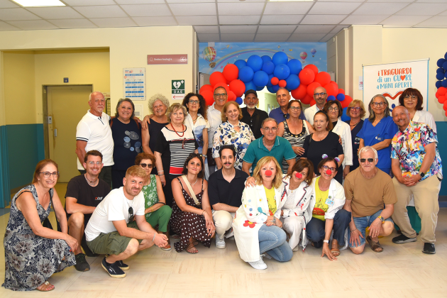 La Chirurgia pediatrica del "Vito Fazzi" si colora di speranza Inaugurata la nuova umanizzazione pittorica Donata da Cuore e mani aperte e Gruppo teatrale Il Campanile - Corriere Salentino