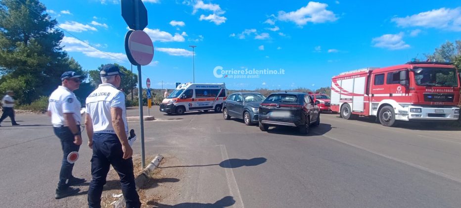 Scontro tra auto sulla via del mare, tra i feriti anche bambini - Corriere Salentino