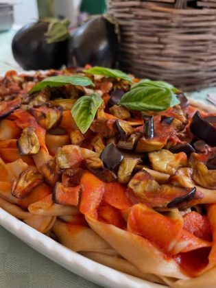 Dal 24 al 28 luglio torna "Marangiane in Festa": cinque serate a Castri di Lecce dedicate alla regina dell'estate, la melanzana, anche col gluten free - Corriere Salentino