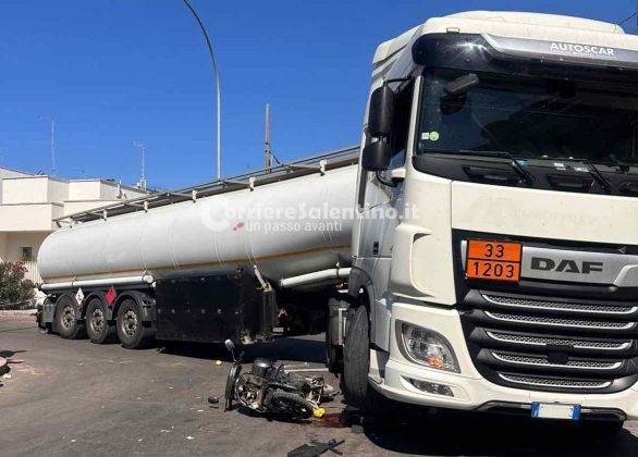Nardò, 60enne in scooter travolto da un camion cisterna: in “codice rosso” al Fazzi - Corriere Salentino