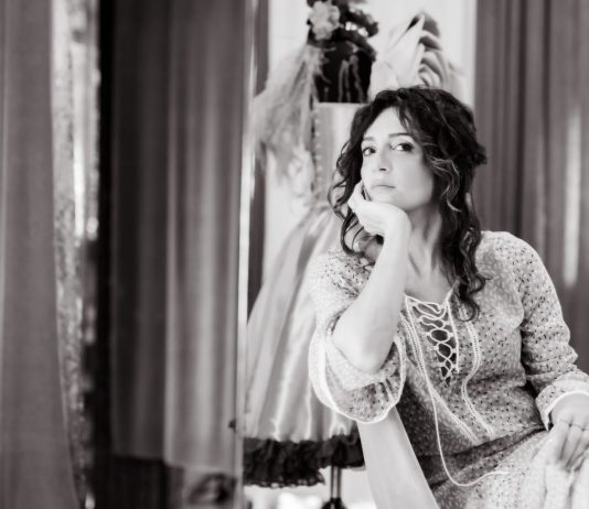 Francesca Romana Perrotta in concerto a Cavallino con lo spettacolo “Amore/Non Amore”