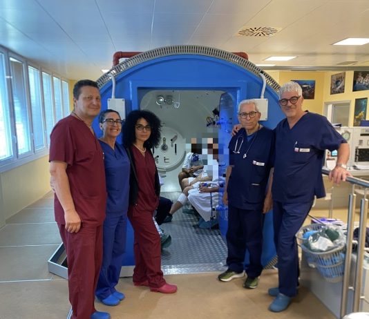 Medicina Iperbarica al Vito Fazzi, un anno di attività: quasi 2mila sedute e 100 pazienti presi in carico