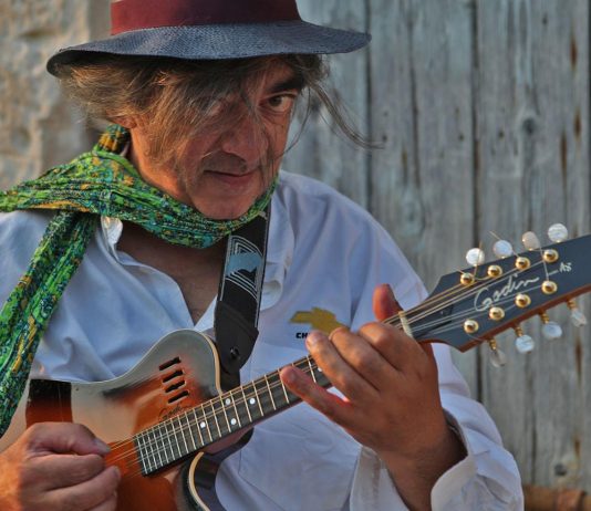 Mimmo Epifani e Tony Esposito in concerto a Martignano il 4 agosto