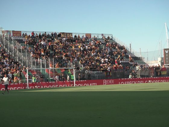 Il Lecce vince la prima di campionato con il gol del “baby” Gorter ed una prodezza di Tiago Gabriel. Venezia-Lecce, 0-2 - Corriere Salentino
