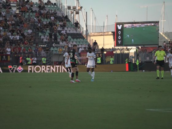 Il Lecce vince la prima di campionato con il gol del “baby” Gorter ed una prodezza di Tiago Gabriel. Venezia-Lecce, 0-2 - Corriere Salentino