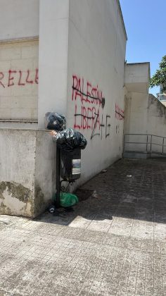 Lecce soffocata dai rifiuti: l'allarme di residenti e turisti contro il degrado - Corriere Salentino