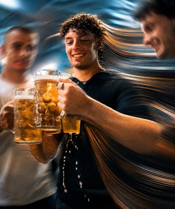 Fenomeno Birra e Sound. Bagno di folla a Galatina per il debutto della 20esima edizione. Stasera concerto di WELO - Corriere Salentino