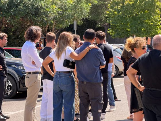 ​"Preservate la vita e i sogni": l'addio a Benedetta nella chiesa di San Sabino - Corriere Salentino